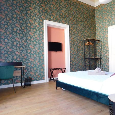 Hibiscus - Etnea Rooms Katania Zewnętrze zdjęcie