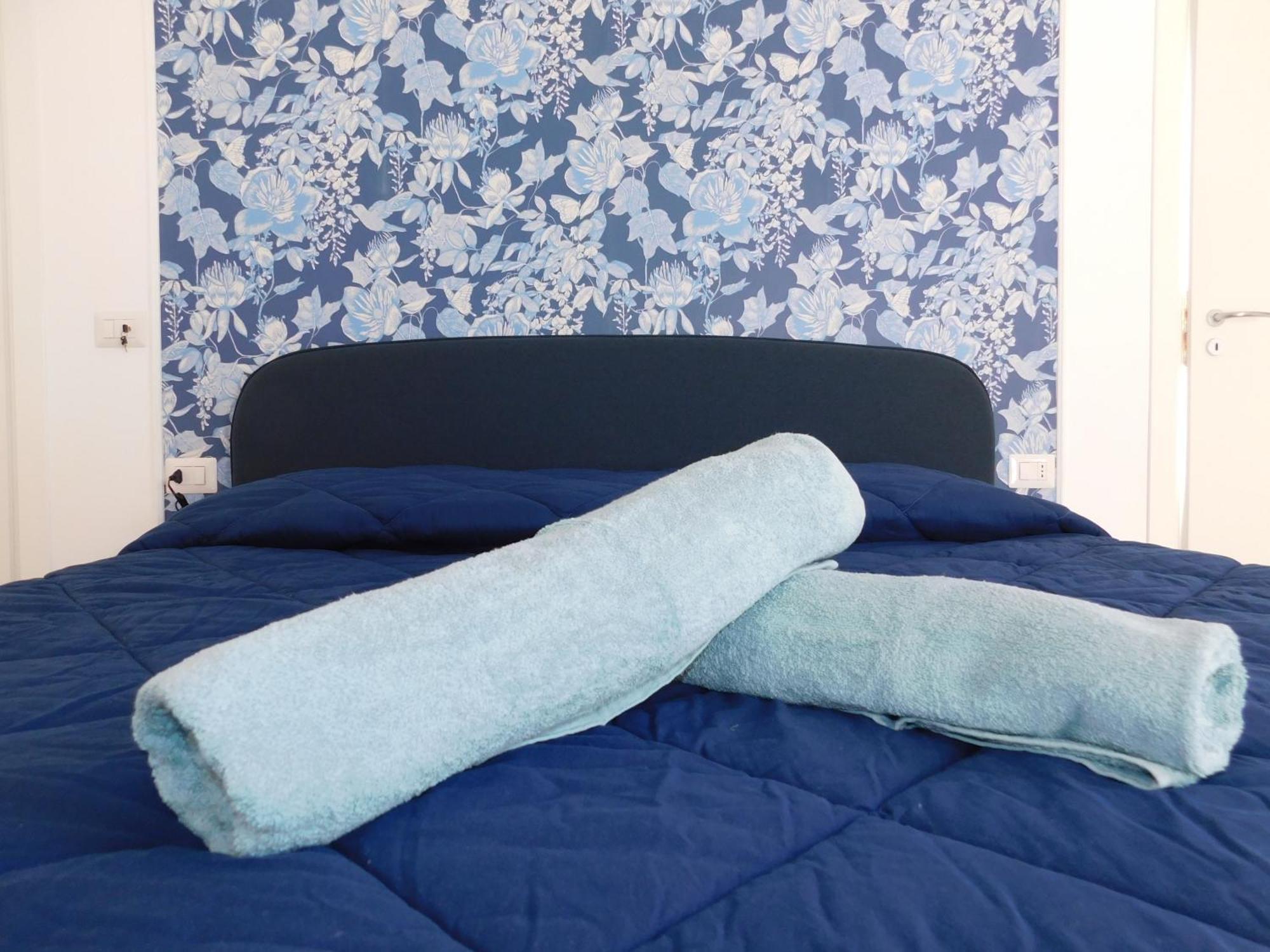 Hibiscus - Etnea Rooms Katania Zewnętrze zdjęcie