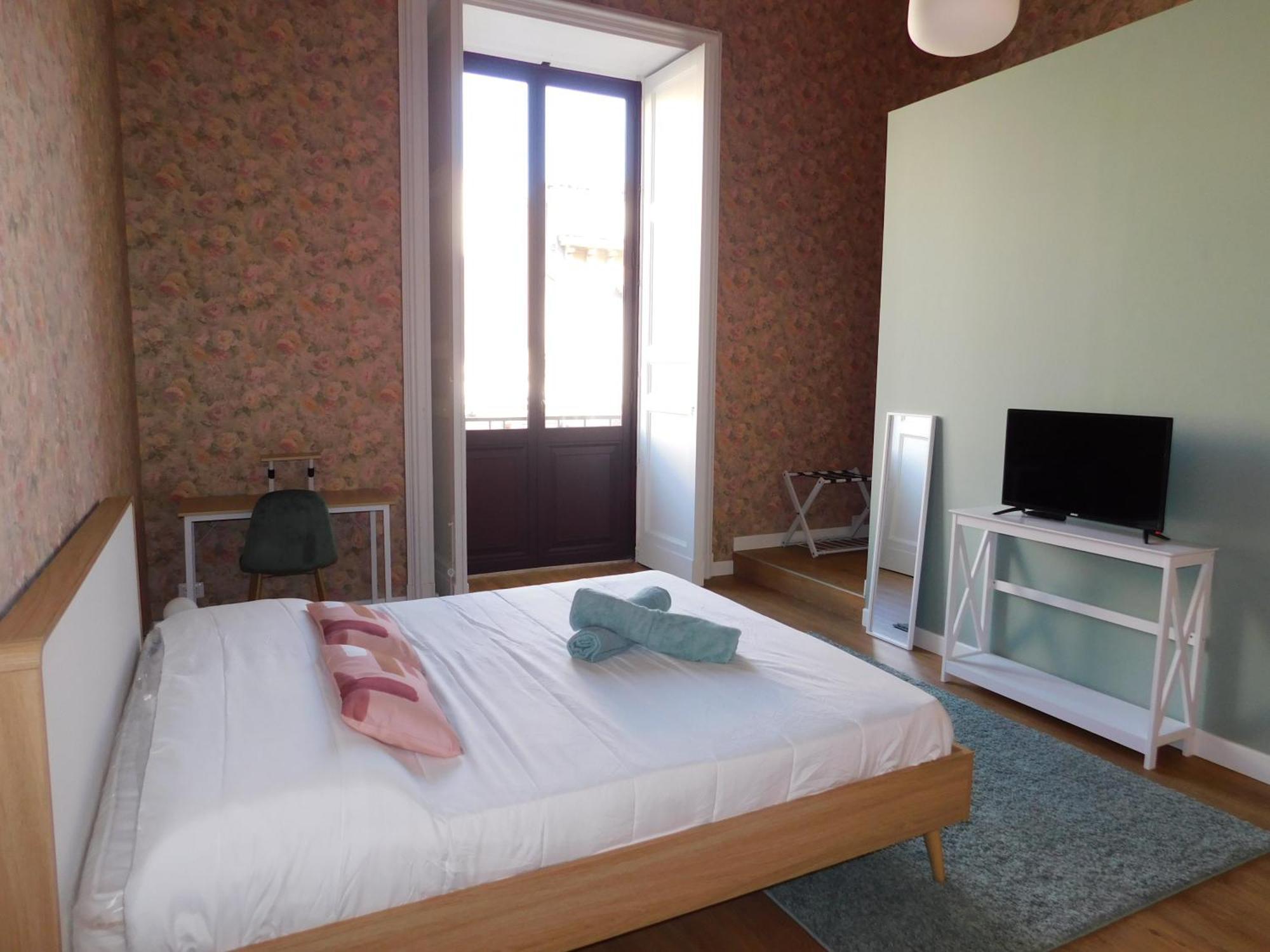 Hibiscus - Etnea Rooms Katania Zewnętrze zdjęcie