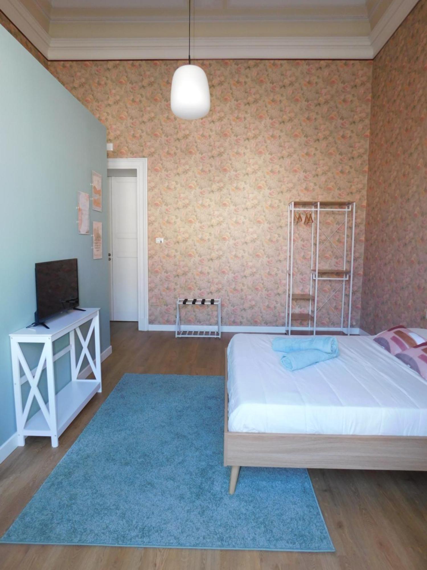 Hibiscus - Etnea Rooms Katania Zewnętrze zdjęcie